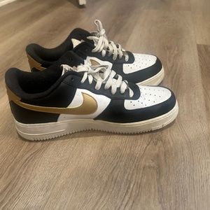 Nike men’s tennis shoes